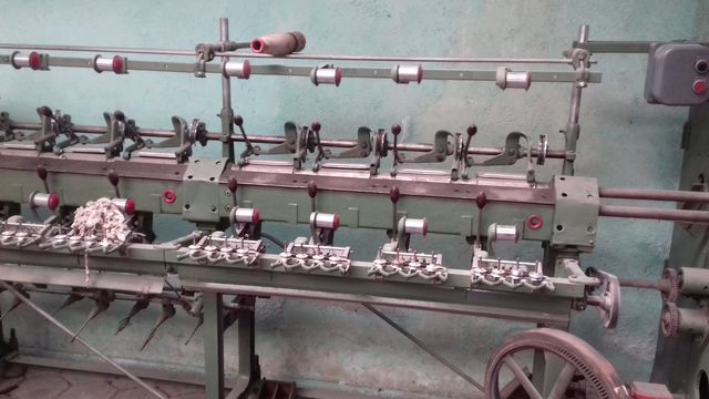 DOBLADORA REUNIDORA PARA HILO MARCA SAVIO DE 4 A 1